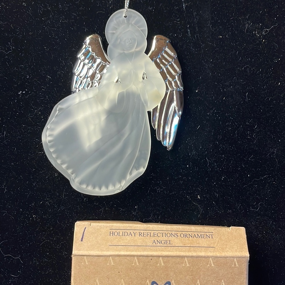 Avon (Vtg) Holiday Reflections Ornament Angel